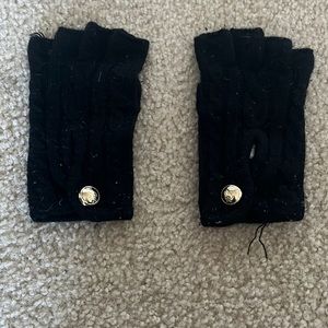 Black Michael Kors gloves.